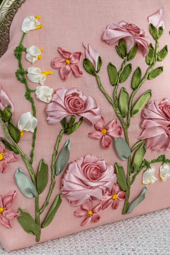 Luxury Unique Embroidered Pink Handbag - IVORYNN