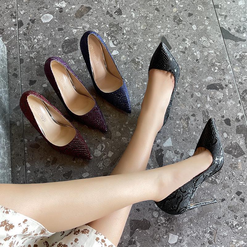 Embossed Snake Ultra High Heels Black Pumps