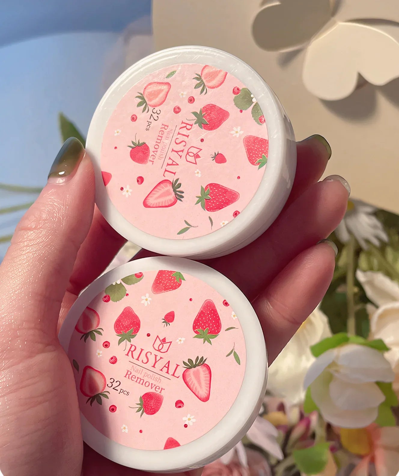 32 Pieces Nail Polish Remover Wipes