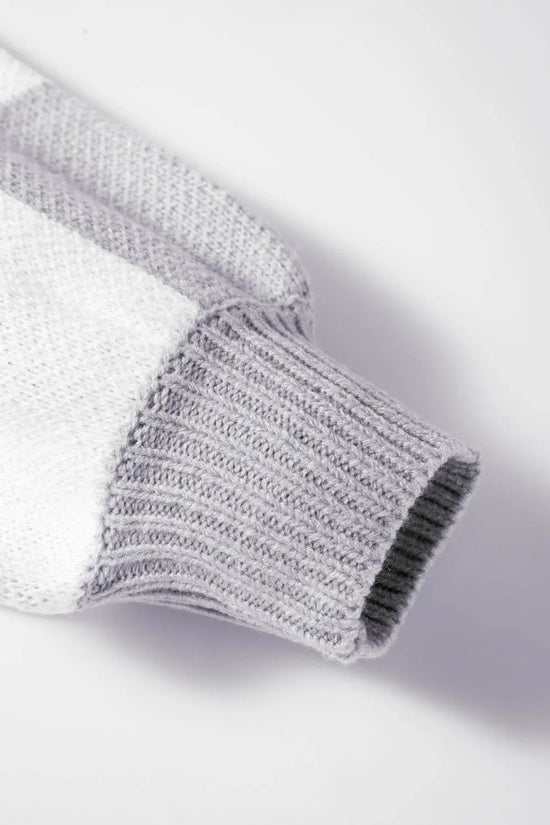 Plaid Bishop Sleeve Pullover Sweater - IVORYNN