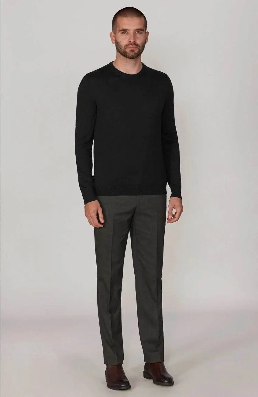 Premium Extra Fine Merino Wool Black Sweater - IVORYNN