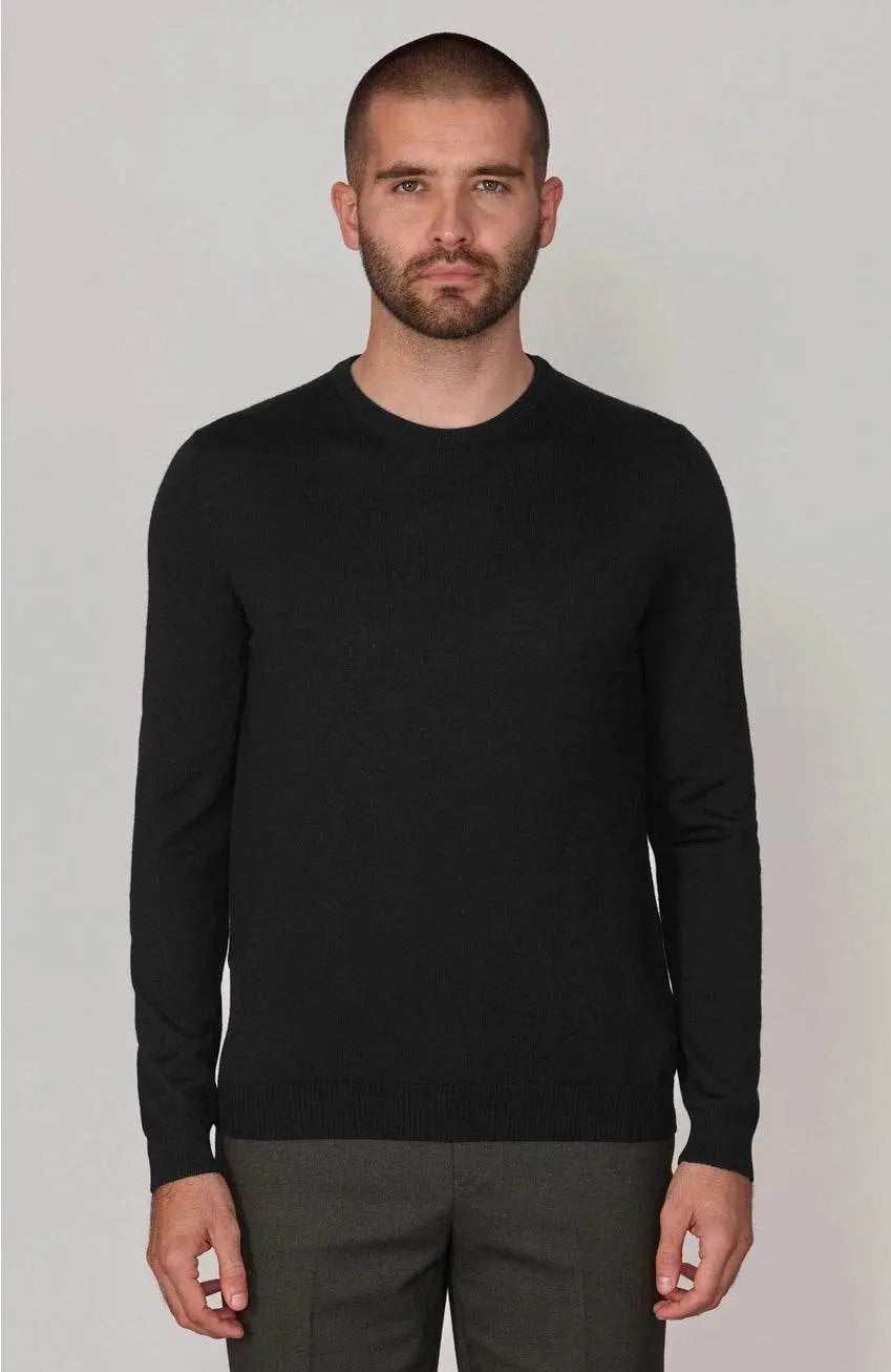 Premium Extra Fine Merino Wool Black Sweater - IVORYNN