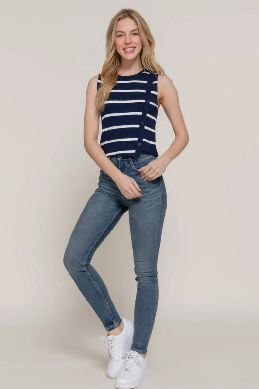 Sleeveless Diagonal Shape Stripe Spring Navy Sweater