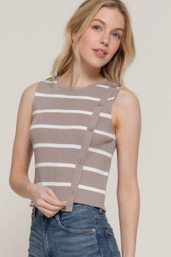 Sleeveless Diagonal Shape Stripe Spring Nude Sweater - IVORYNN