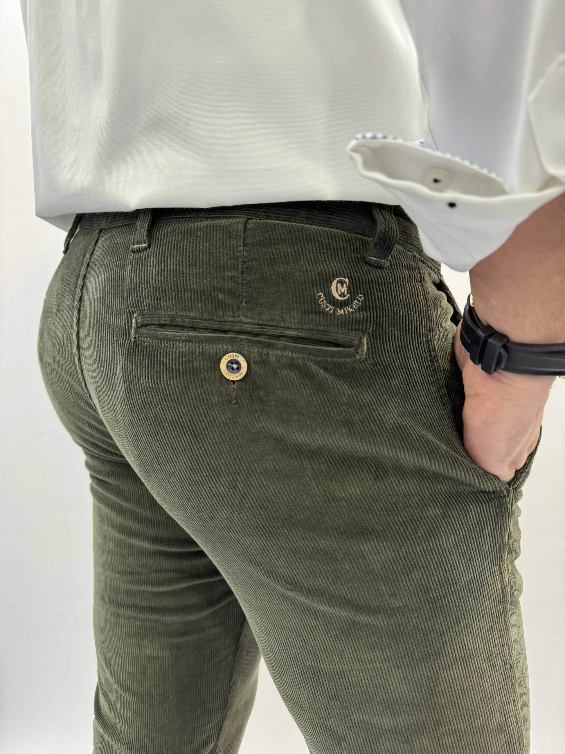 Soft Stretch Classic Hunting Green Corduroy Pants - IVORYNN