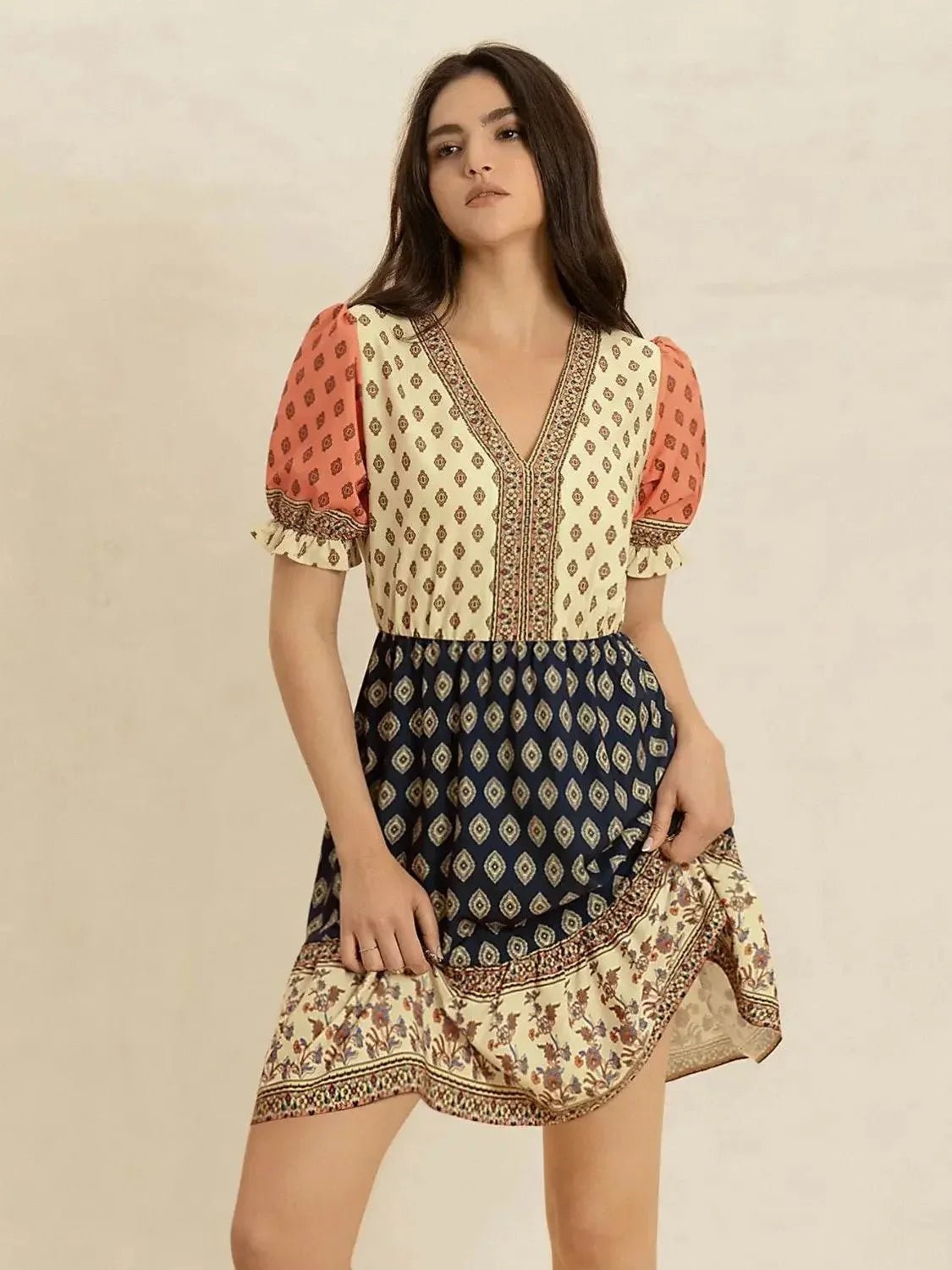 Spotted Mood Vintage V-Neck Short Sleeve Dress - IVORYNN