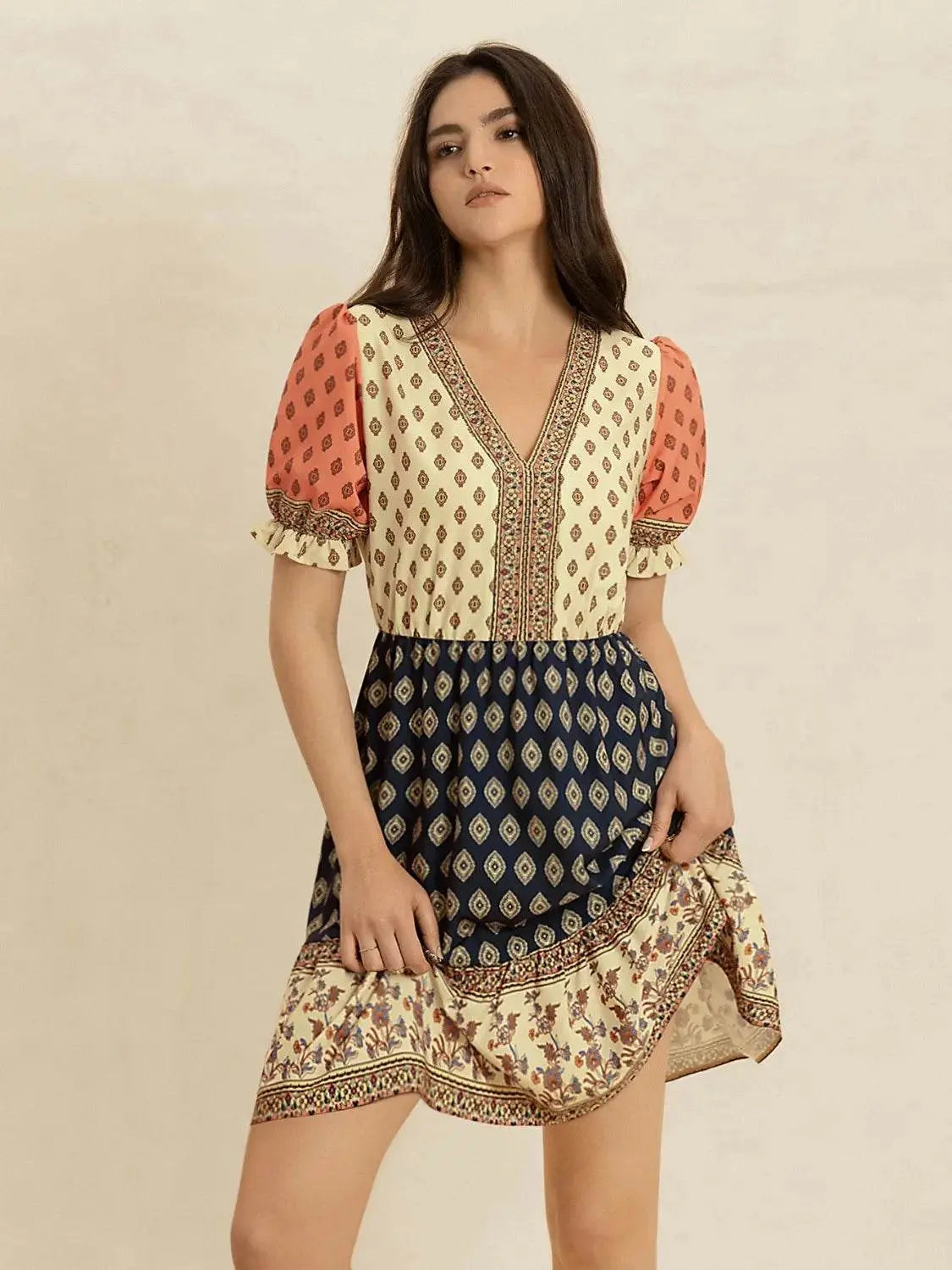 Spotted Mood Vintage V-Neck Short Sleeve Dress - IVORYNN