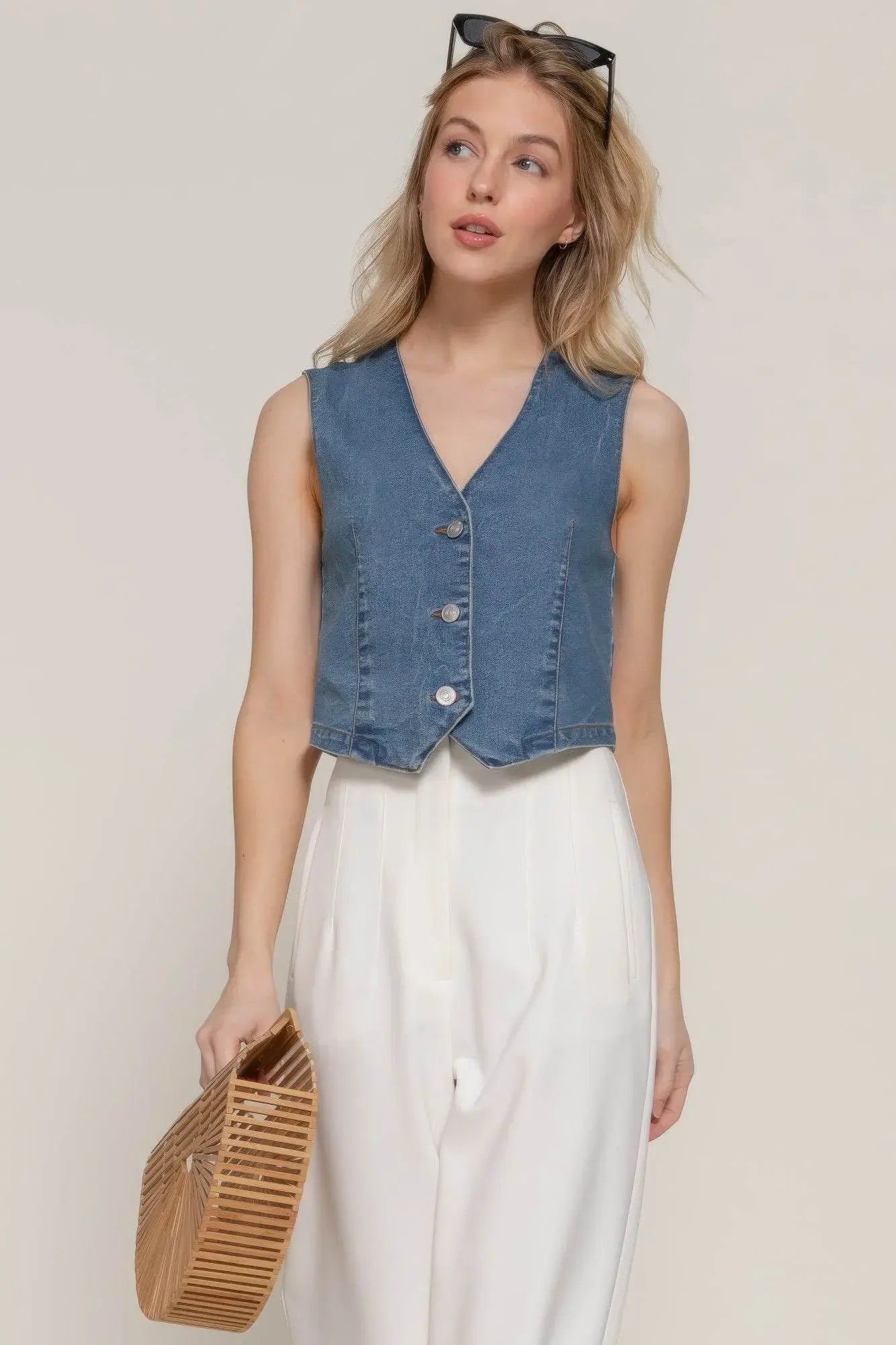 Svelte Stretch Denim Vest - IVORYNN
