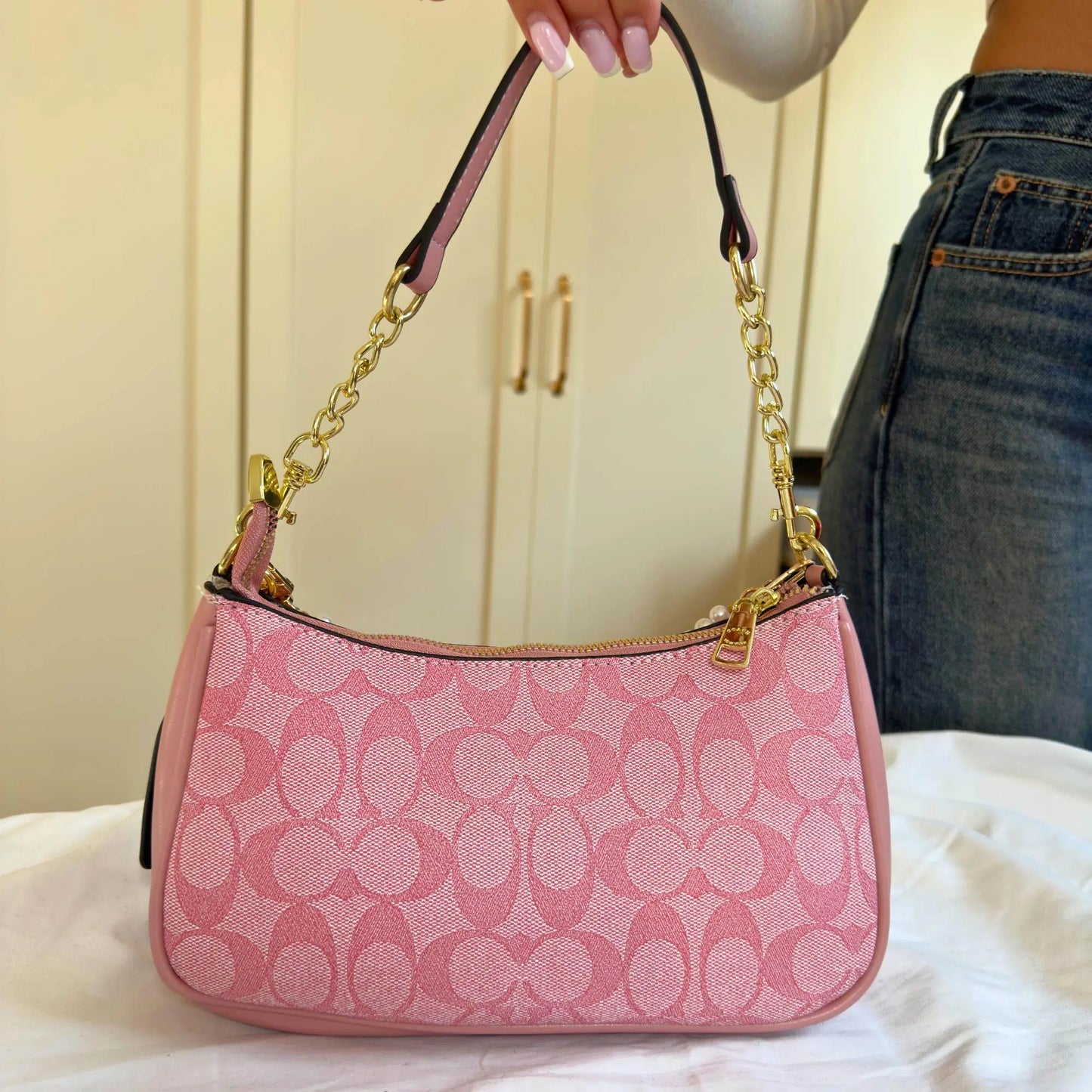 Vintage Luxury Pink Handbag with Pearls and Charms - IVORYNN