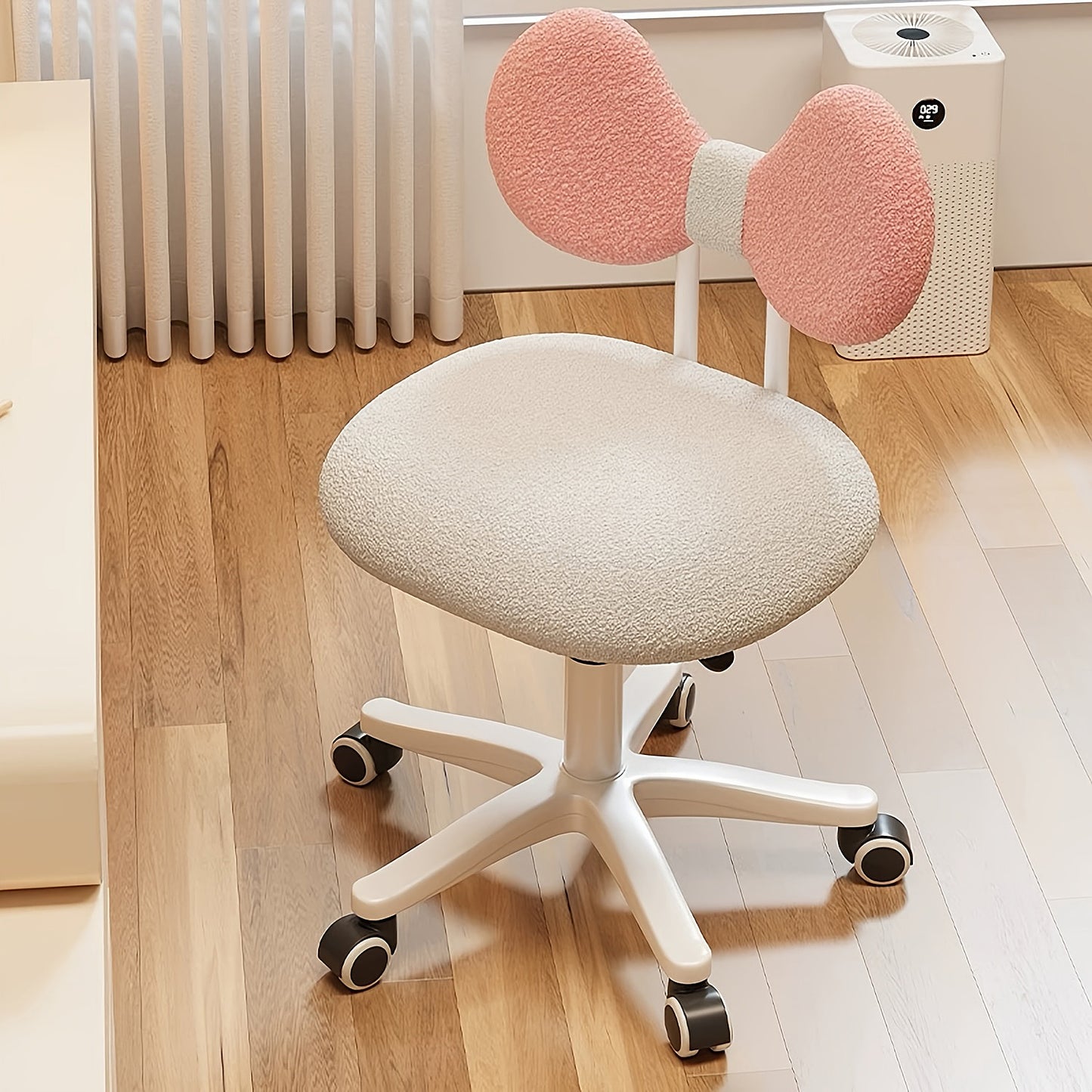 Rotating  Office Chair With Plush Cushion