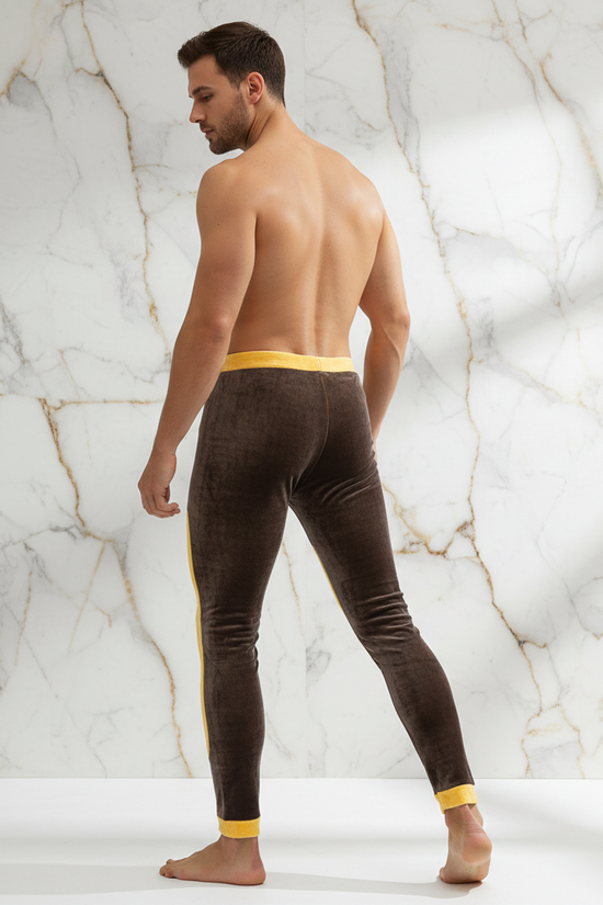 Back view - three-quarter rear view