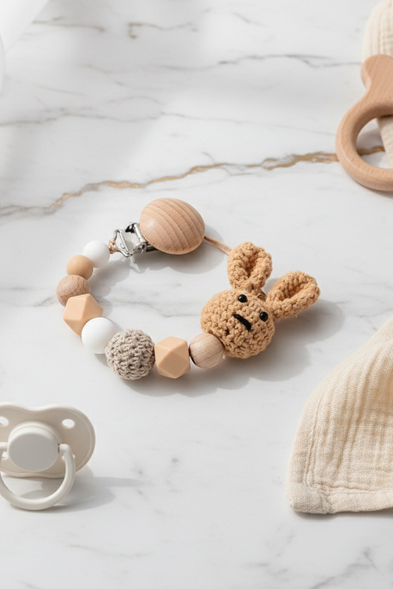 Beige Pacifier Clip Image 3