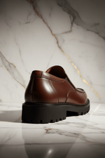 Brown shoe marble - back heel