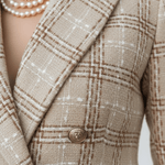 Buttons & Lapel