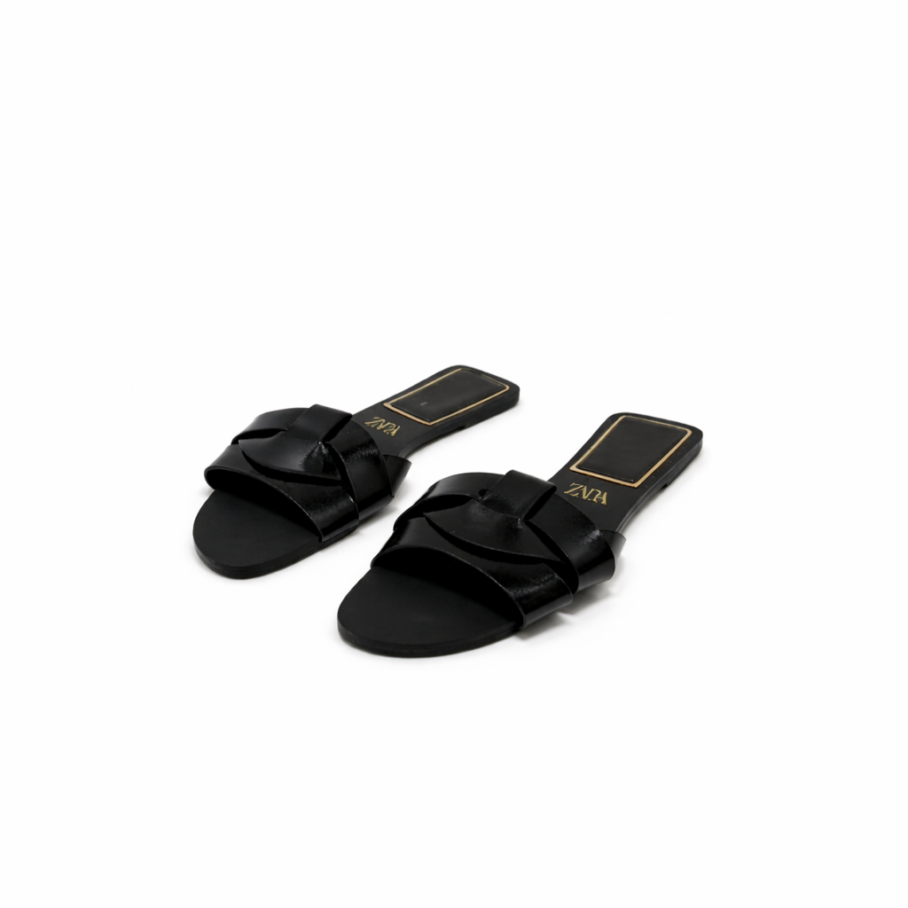 Flats Cow Black Leather Sandals