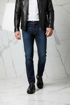 Casual luxury - legs front