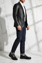 Casual luxury - right side