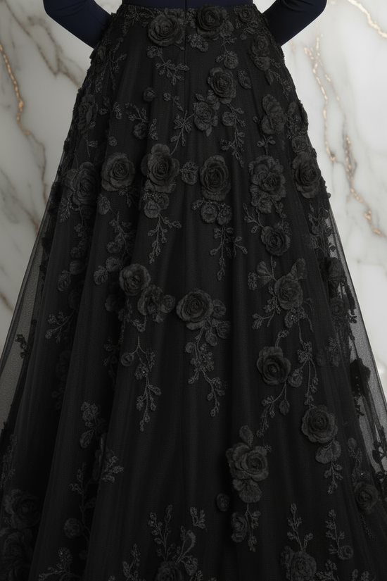 Close-up floral details - Black version