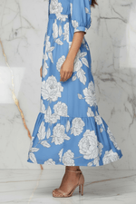 Close-up Hem & Heels