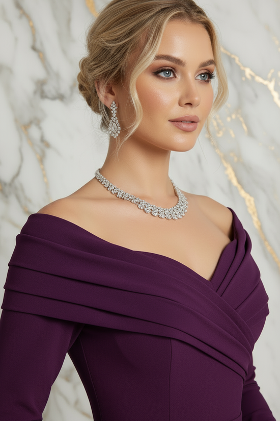 Close-up shoulder and neckline - Purple gown