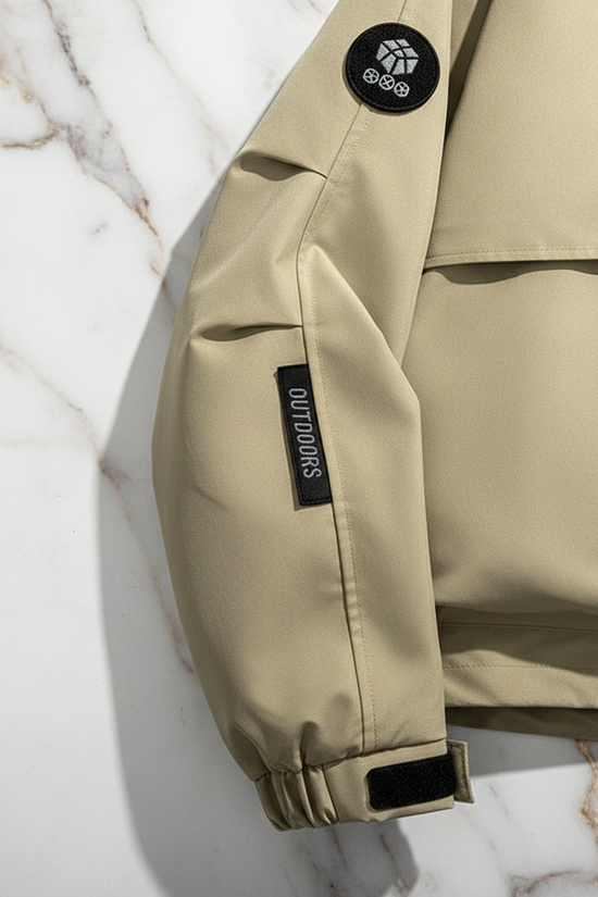 Close-up sleeve with black patch