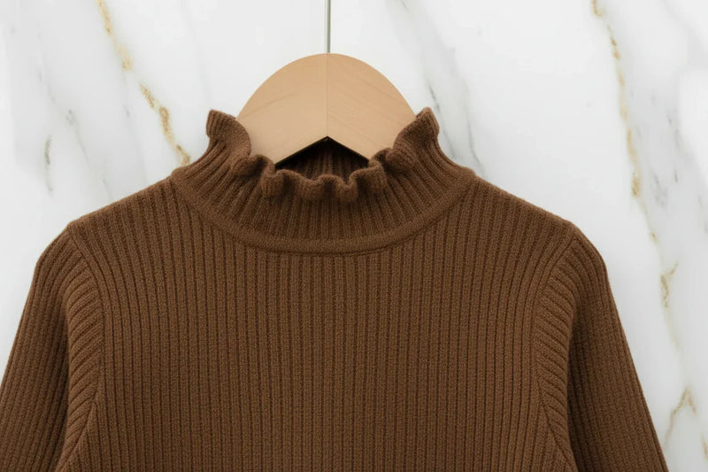 سويتر Coffee مبطن - تفاصيل الياقة