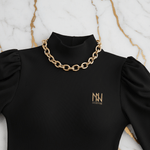 Collar & Logo Detail