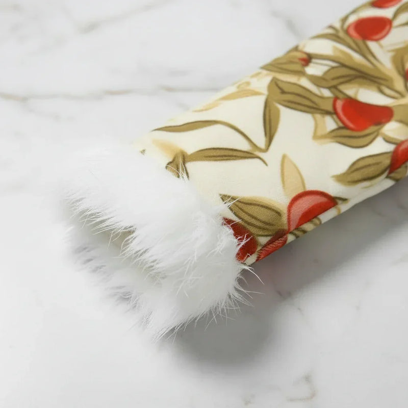 Cuff Fur Trim Close-Up