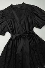 Detail Shot Black