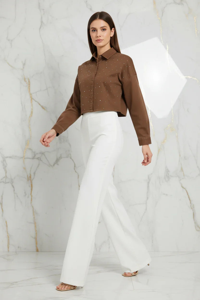 Dynamic walking pose with movement