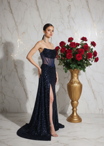 Elegant Three Quarter