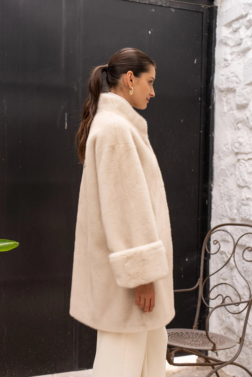 Chic Ultra-Soft Long Faux Fur Coat