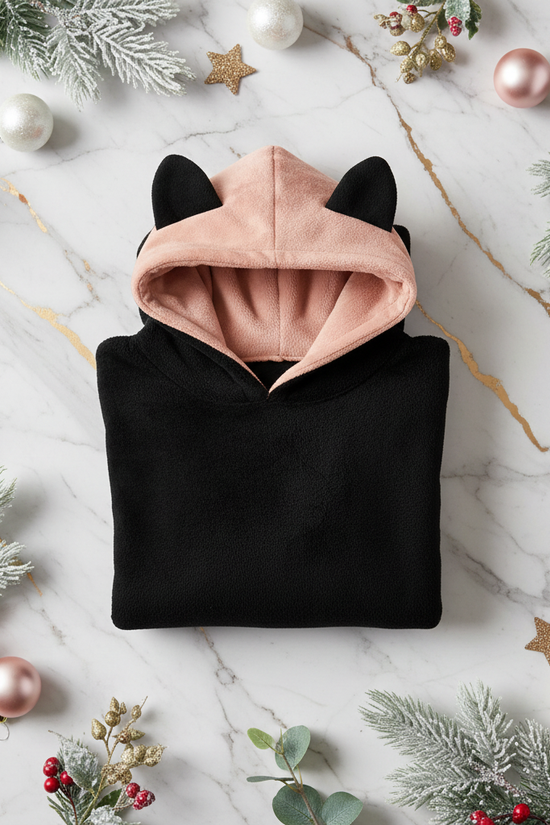 Folded hoodie with frosted pine and pearls