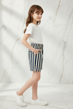 Girl model - right side