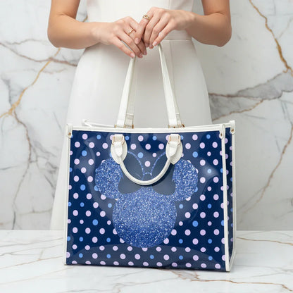 Hand placement detail