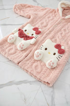 تفاصيل جيوب Hello Kitty