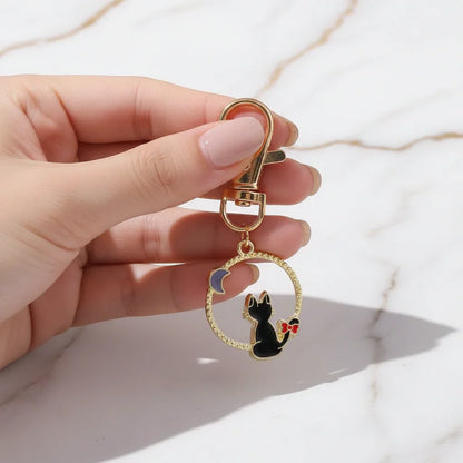 Keychain in feminine pose