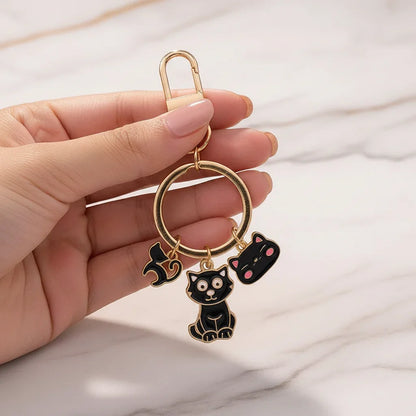 Keychain in feminine pose