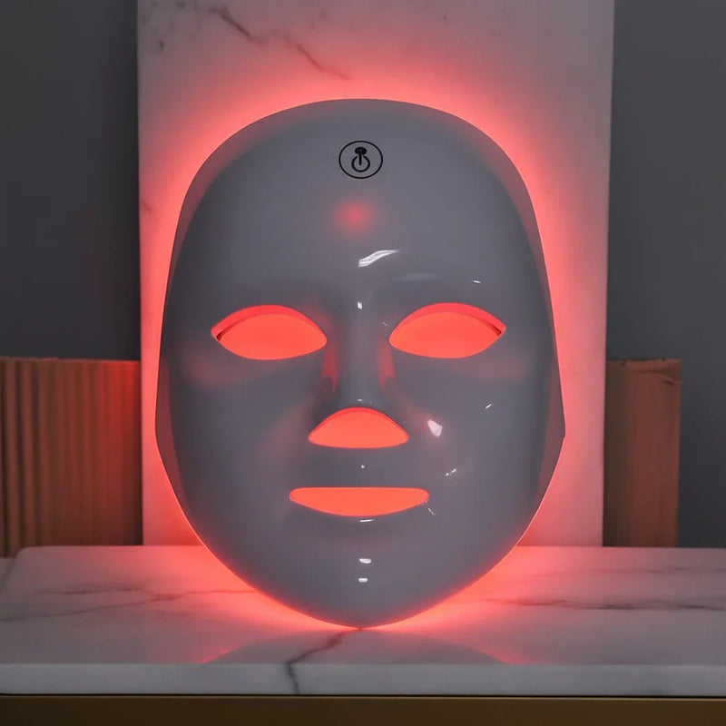 قناع بإضاءة LED حمراء