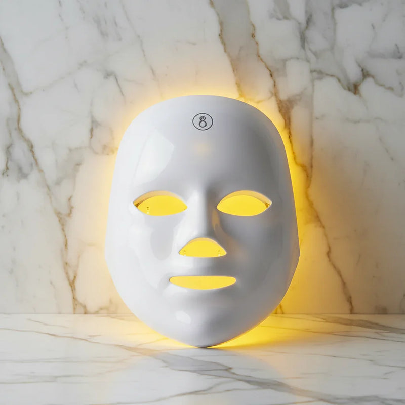 قناع بإضاءة LED صفراء