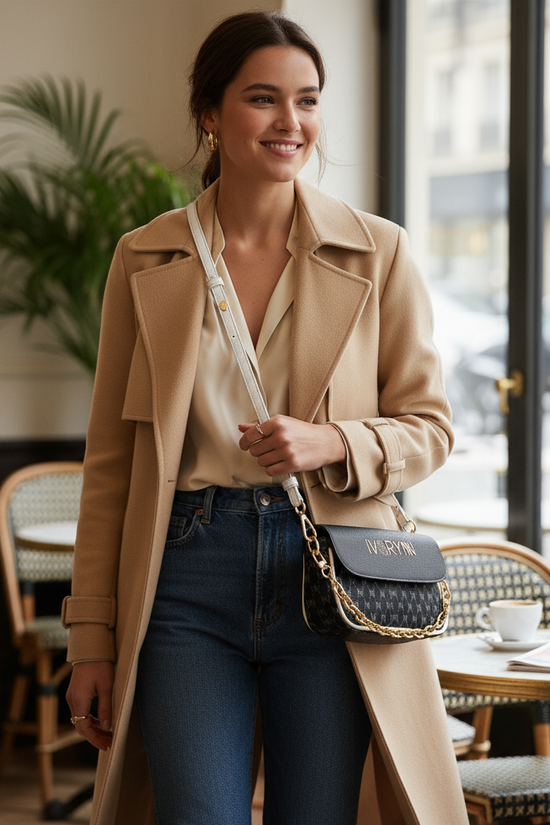 Lifestyle Café Scene