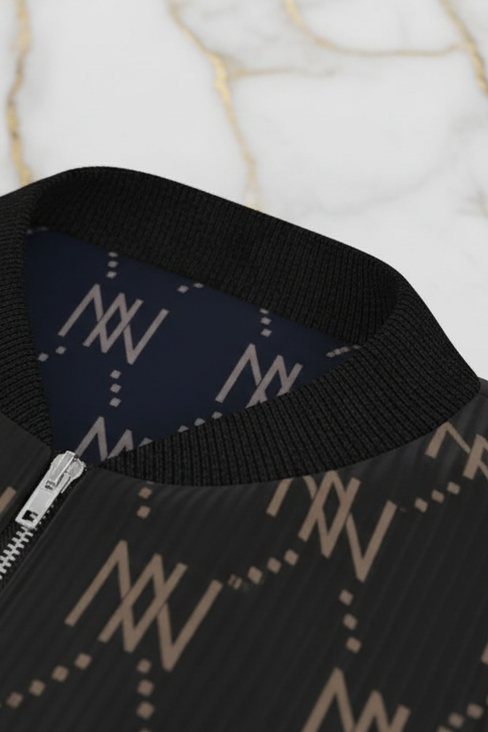 جاكيت بومبر NN - تفاصيل الياقة