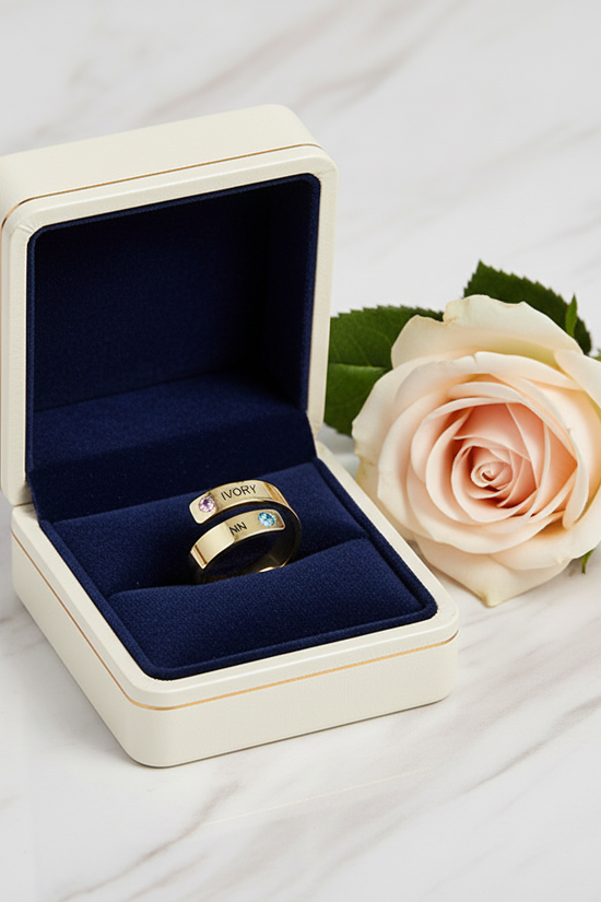 Ring gift box with rose 1