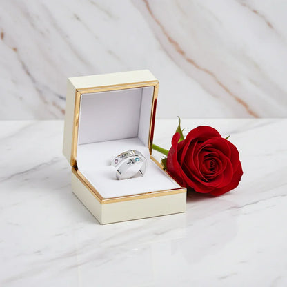 Ring in gift box with rose 1