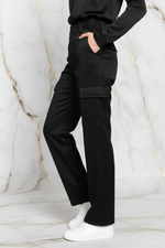 Side close pocket