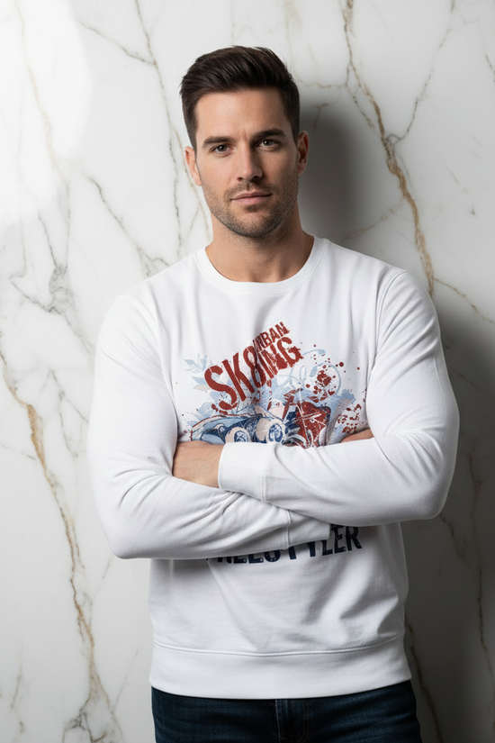 SK8 Sweatshirt Leaning