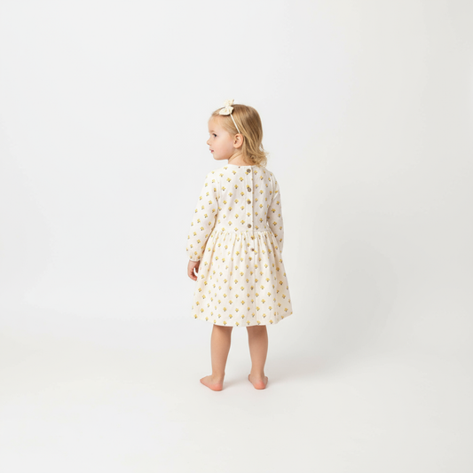 Studio photo - Back view