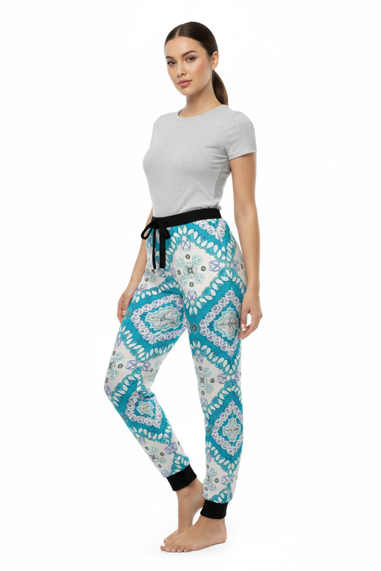 Three-quarter angle view