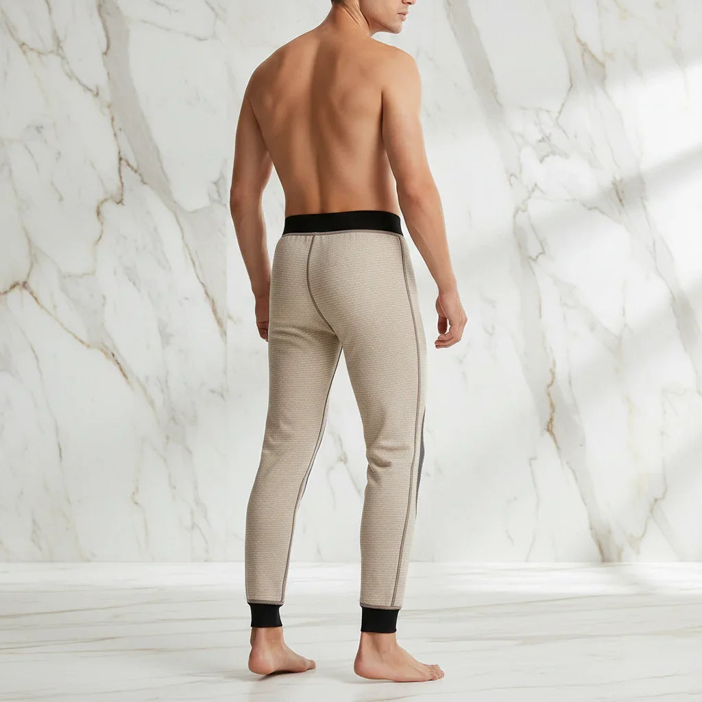 Three-quarter back dynamic pose