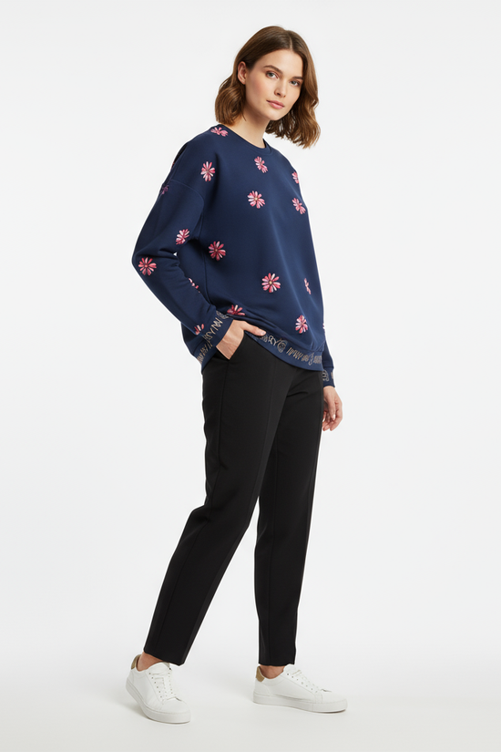 Three-quarter view studio